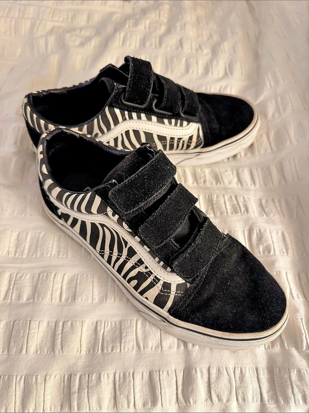 Vans Old Skool V Zebra Print Velcro Sneakers US M 6.0 / W 7.5